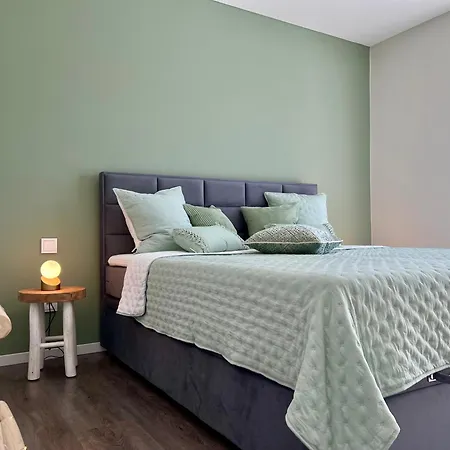 Zauberhafte Mit Wellness-bad Apartment