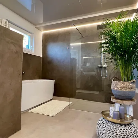 Zauberhafte Mit Wellness-bad 바트하르추부르크